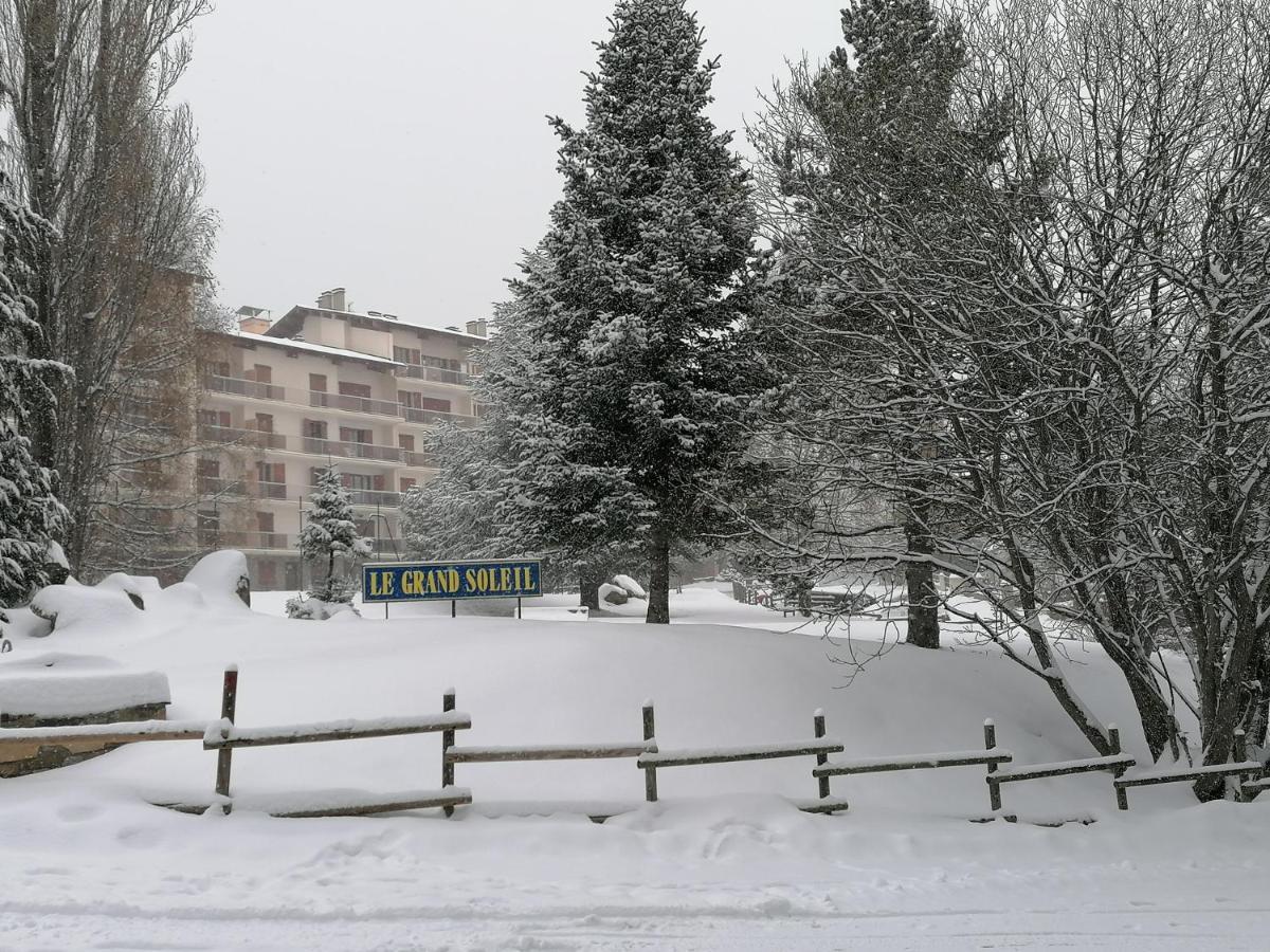 Апартаменти Cap Grand Soleil Font-Romeu-Odeillo-Via Екстер'єр фото